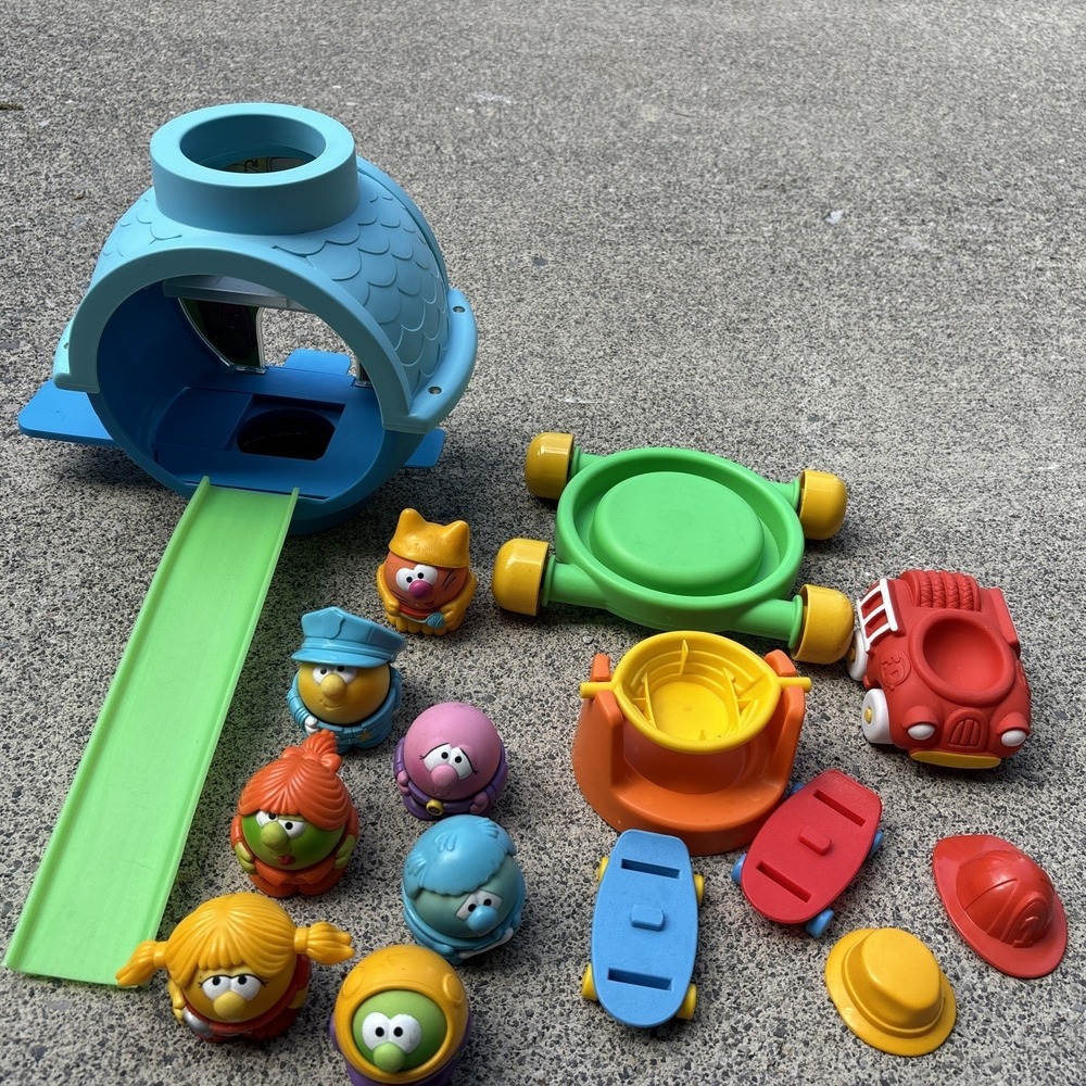 Vintage‎ 1985 Parker Brothers Nerfuls Round Town Assorted Toy Lot 31 Pieces 80s